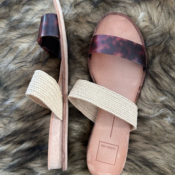 Dolce Vita Beige and Tortoise Brown Sandals - Picture 3 of 4